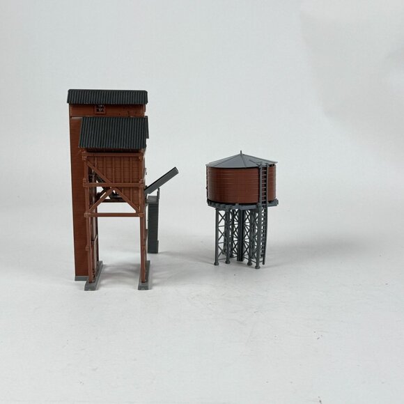 HO Scale Water Tower & Coal Station Model Railroad Accessories Realistic - Picture 1 of 6